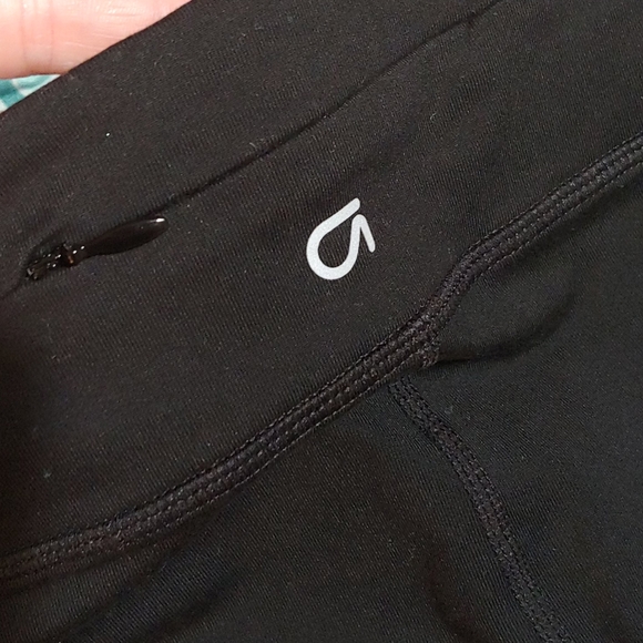 NWT Gap fit gfast leggings - Picture 2 of 3